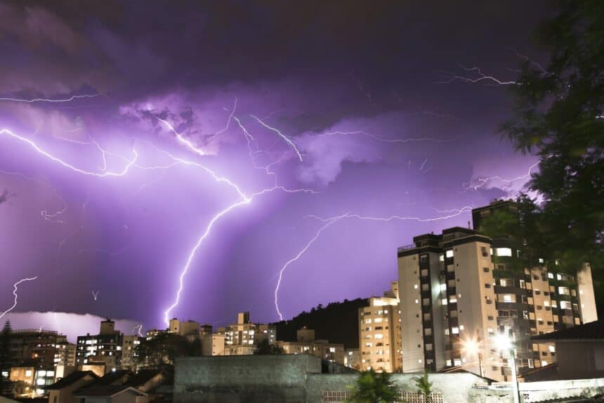 temporali a Santa Catarina e nel Brasile_2205 - Tempo instável com risco de temporais em Santa Catarina e Sul do Brasil
